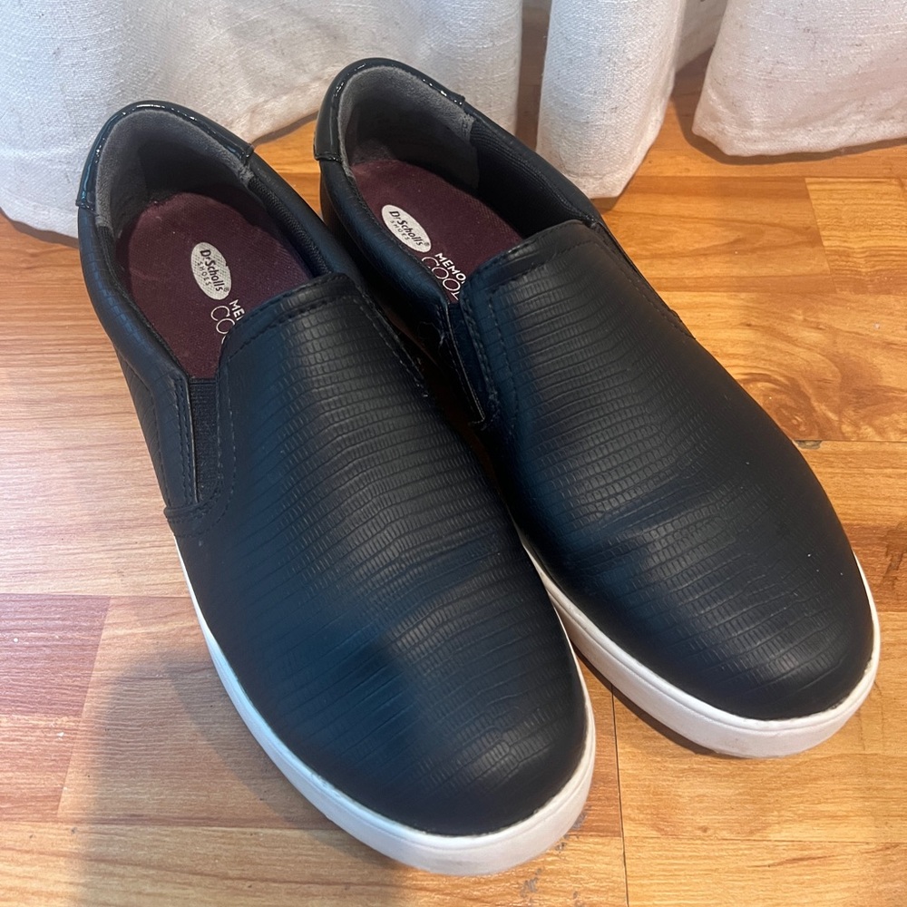 Dr. Scholl's Black Slip-On Textured Casual Loafers